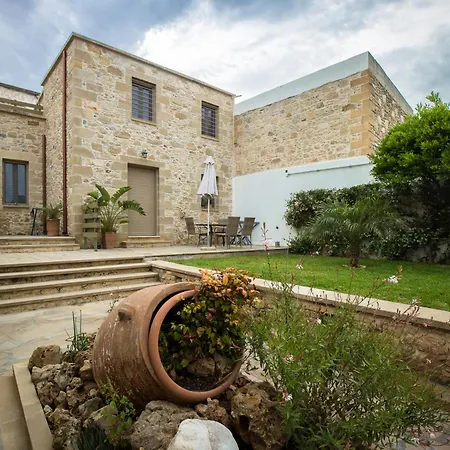 Agarathos Deluxe Homes - Kaliviani -on The Road To Balos * كيساموس